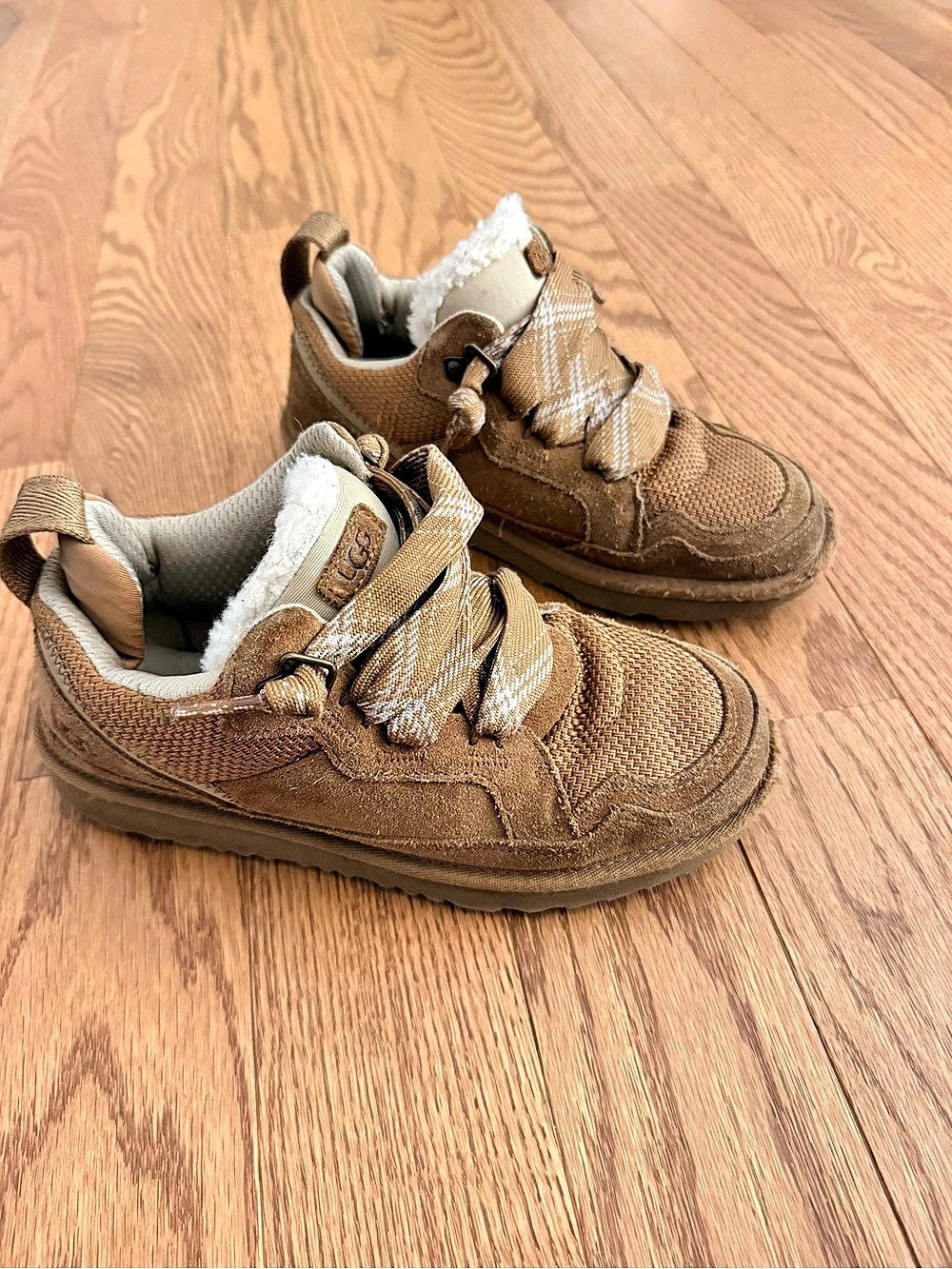 UGG Classic Mini Lowmel II Kids Sneakers Brown US 4